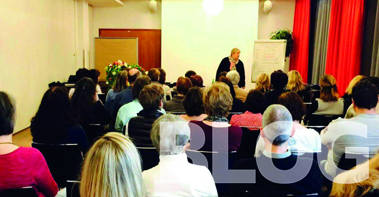 Begegnung steht auf der Messe im Vodergrund